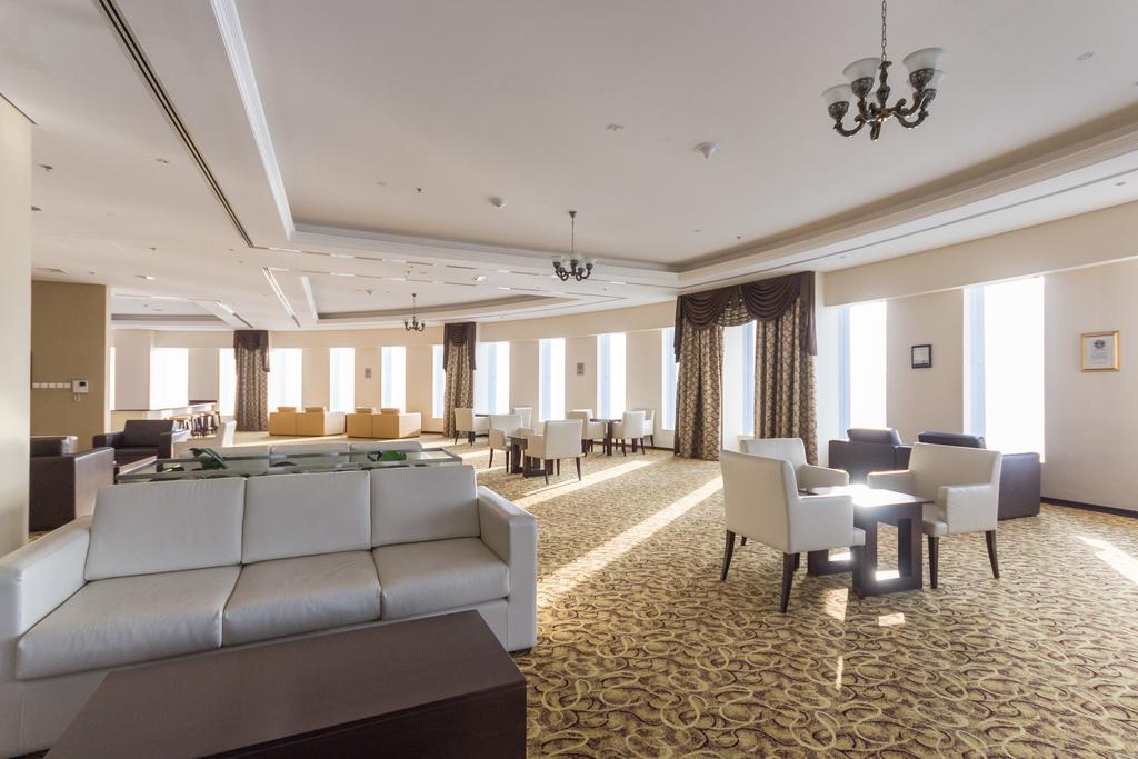Yanjoon Holiday Homes - Princess Tower Apartments Dubái Exterior foto